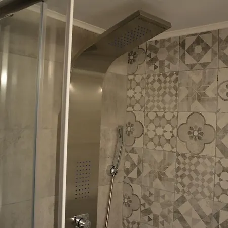 Vyronas Apartment